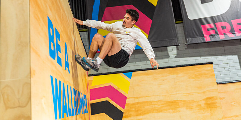 BOUNCE Wallrunner